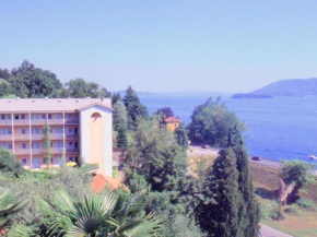 Apartment in a residence on Lake Maggiore near the beach Verbania